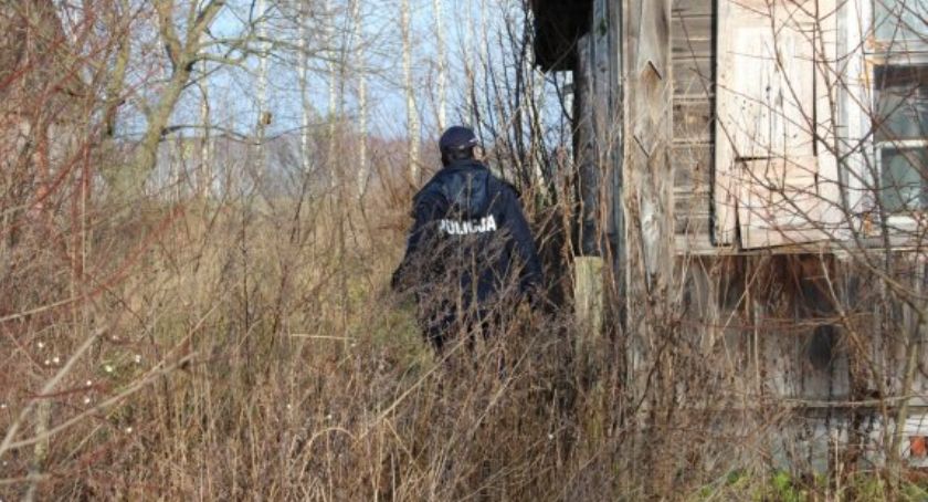 poszukiwani/zaginenie, Uratowali przed zamarznięciem - zdjęcie, fotografia